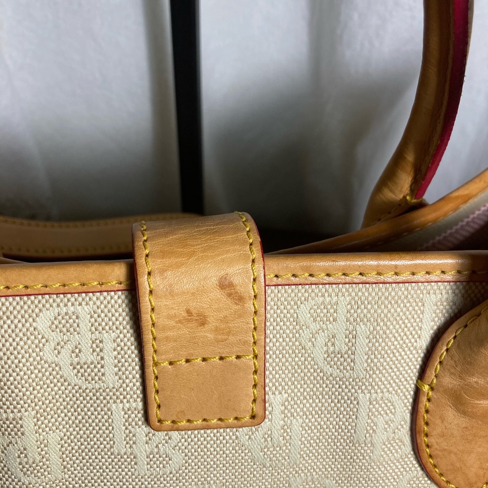Elegant Dooney and Bourke, Beige J7752238 vintage Handbag - Picture 6 of 12
